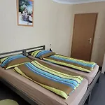 Feriehus Neuville In Medendorf , Ruhige Lage, Büllingen