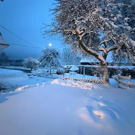 Neuville In Medendorf , Ruhige Lage,