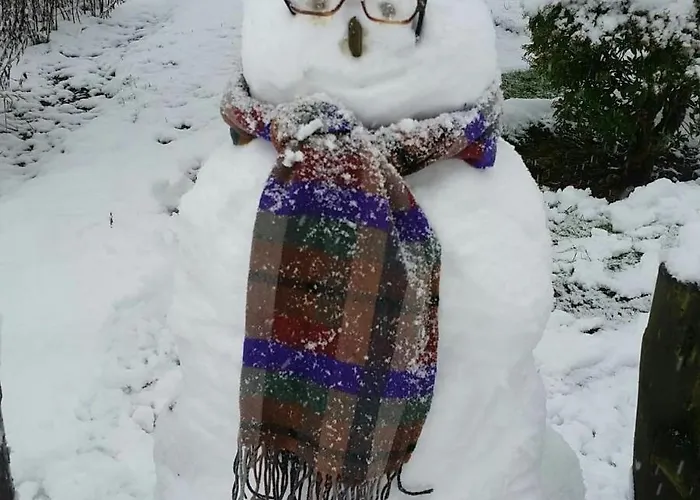 Neuville In Medendorf , Ruhige Lage, *