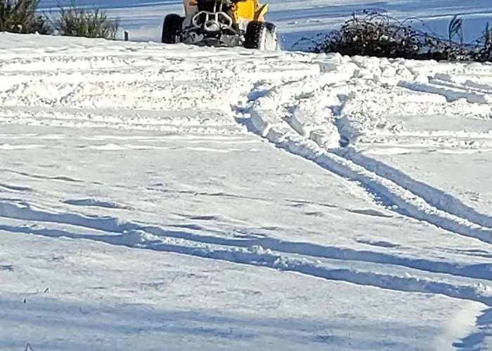 Neuville In Medendorf , Ruhige Lage, Nyaraló